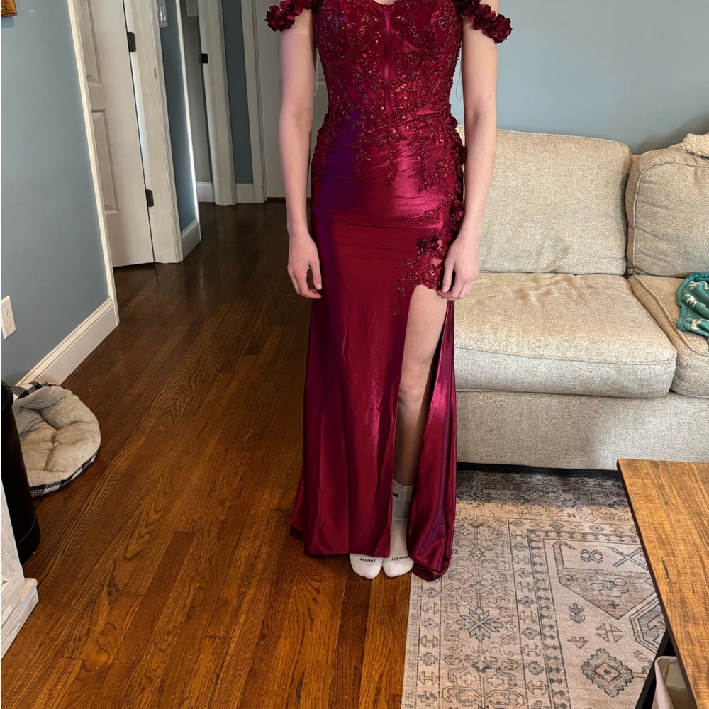 STACEES Prom Dress. NEVER WORN - Picture 9 of 11
